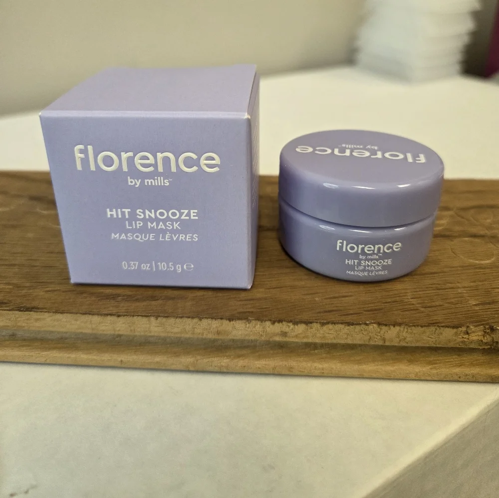 Florence by Mills Hit Snooze Lip Mask NIB .37 Oz